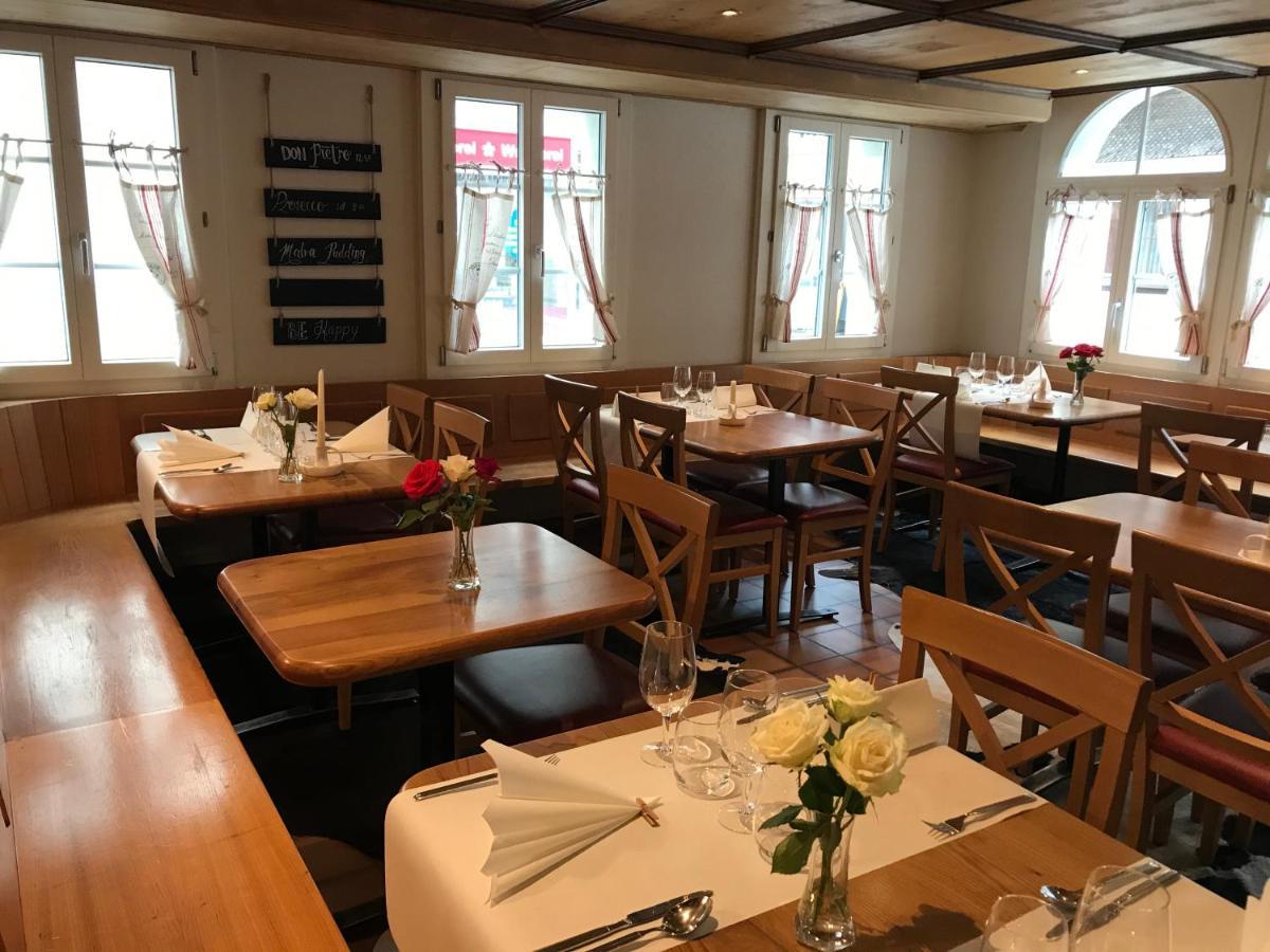 Gasthaus Tell อันเดอร์แมท ภายนอก รูปภาพ